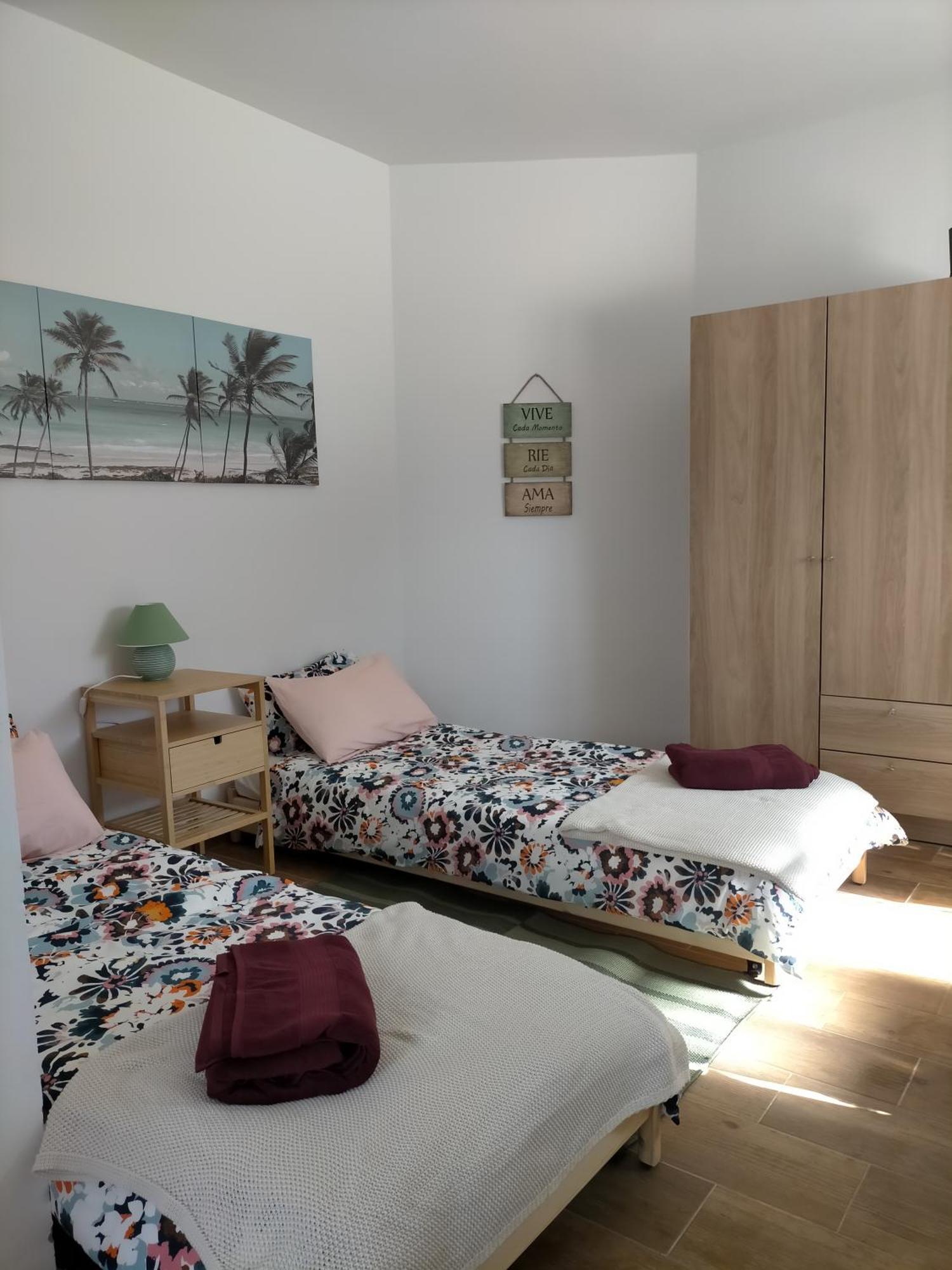Casa Plaza San Nicolas De Bari Sardina Екстер'єр фото